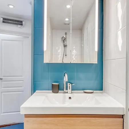 Apartment Stunning Apartement 2br + Balcony + View *