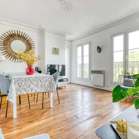 Stunning Apartement 2br + Balcony + View Appartement *
